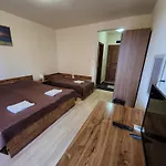 Hotel акра-ф Tchernomorets