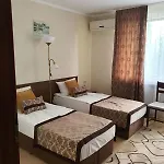 Hotel акра-ф Tchernomorets