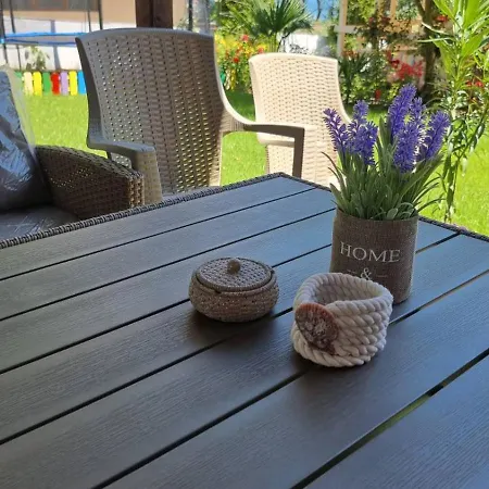 акра-ф מלון