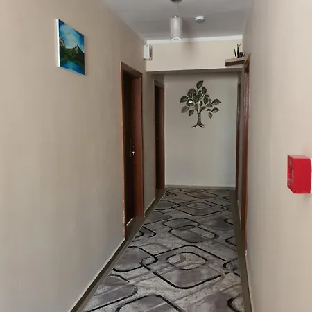 акра-ф *