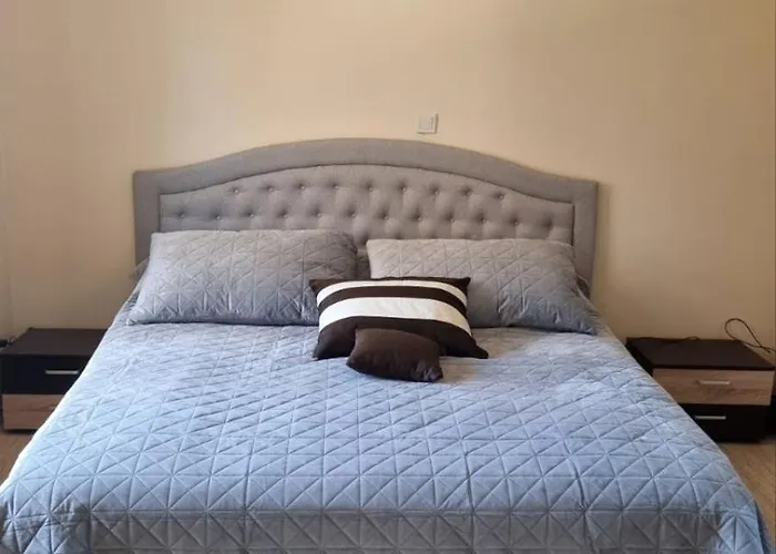 Hotel акра-ф Tchernomorets